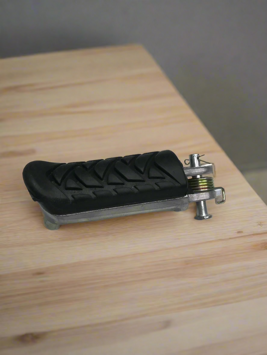 FOOTREST FOR CBZ EXTREME NEW 2012 FRONT LEFT / ISMART