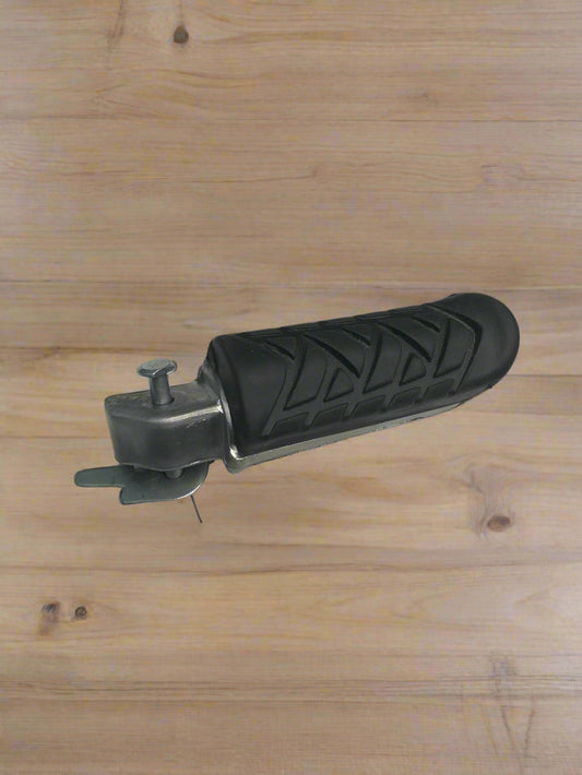 FOOTREST FOR CBZ EXTREME 2012 REAR RIGHT 1 PC