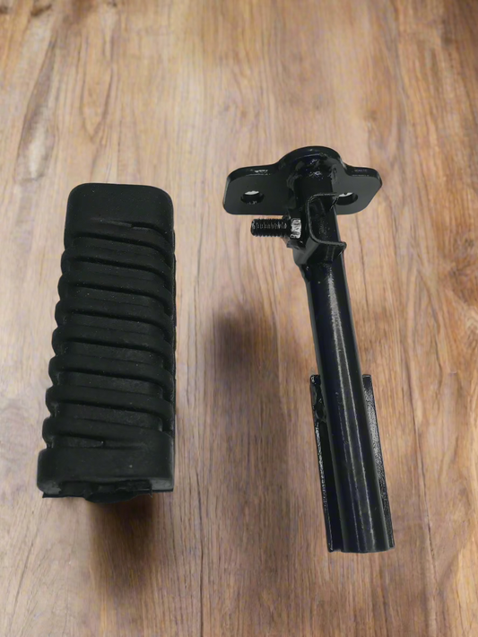 FOOTREST BRACKET FRONT RIGHT FOR DISCOVER 100 125 150