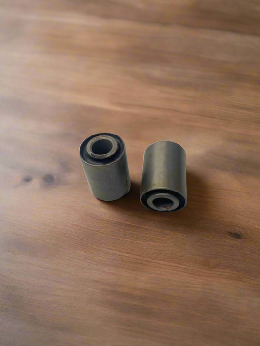 Bushing Rubber / Kechi Bush for Discover old 125 , 135 , 100 cc , 150cc , set of 2