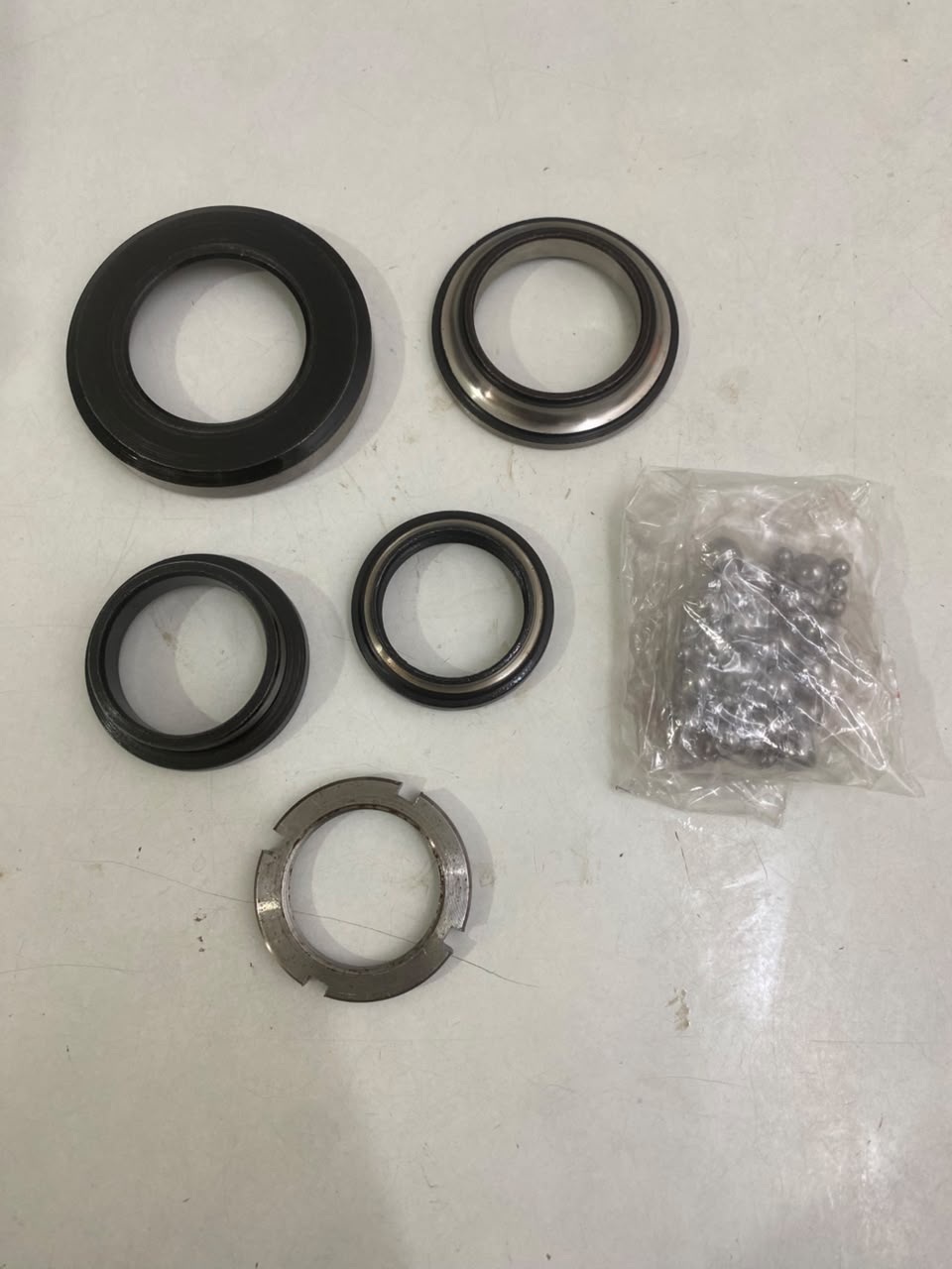 CONE ST / BALL RACER KIT FOR CHETAK OLD MODEL SCOOTER 1990