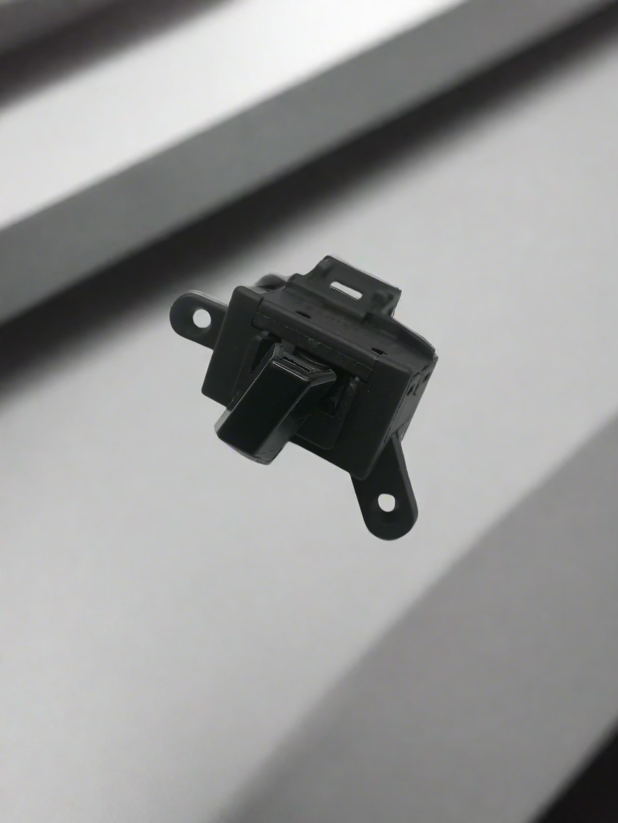 INDICATOR BUTTON / SWITCH FOR MAESTRO EDGE 110