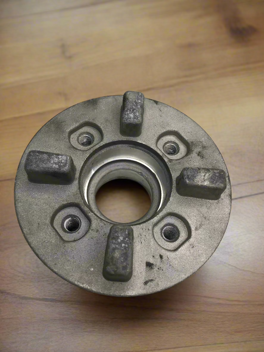 COUPLING HUB FOR SPLENDOR OLD 2002 MODEL CD100 OLD CD DAWN OLD SPOKE RIM MODEL