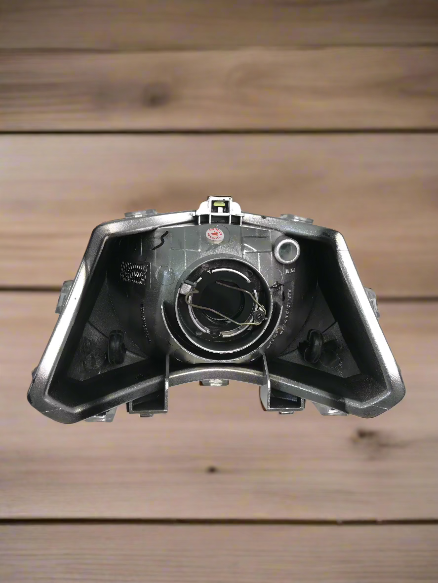 HEADLAMP FOR MAESTRO OLD