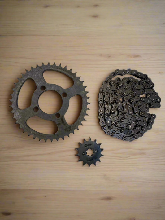 CHAIN KIT FOR CT 100 DELUXE NEW 2006