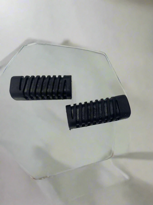 FOOTREST RUBBER FOR PLATINA OLD / CT 100 OLD SET OF 2 PIECE