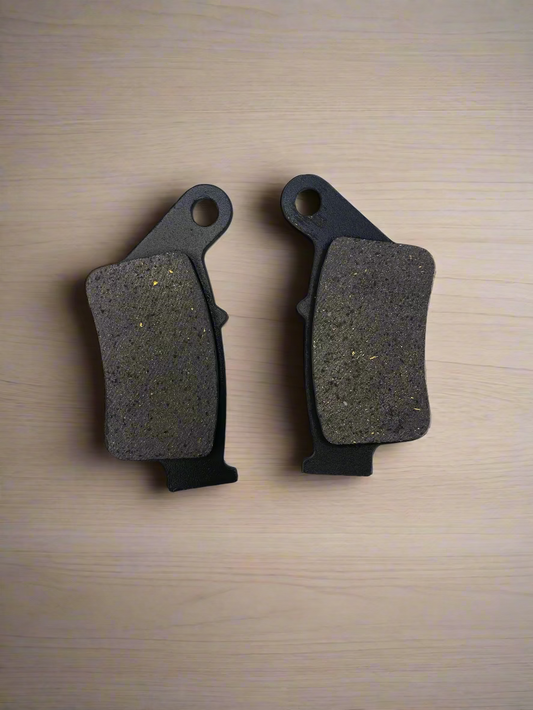 REAR DISC PAD FOR PULSAR 150 UG5