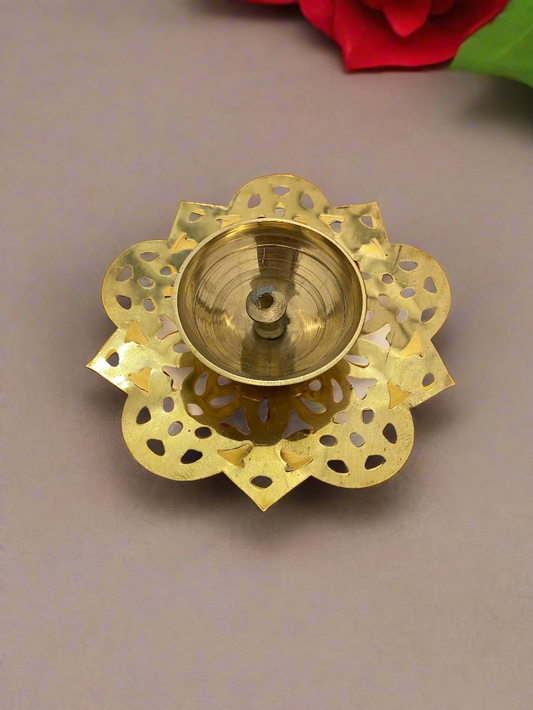 BRASS DIYA JALI DESIGN FOR POOJA AND HOME  DECORATIVE / POOJA OIL LAMP